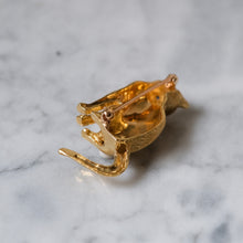 Load image into Gallery viewer, RESERVED: Vintage Brushed 18K Yellow Gold Cat with Sapphire Eyes Brooch