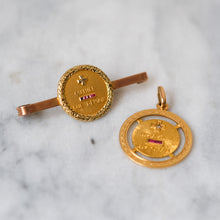 Load image into Gallery viewer, Antique 18K Yellow Gold Augis Qu'hier Love Token Brooch