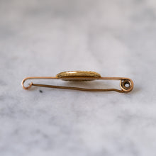 Load image into Gallery viewer, Antique 18K Yellow Gold Augis Qu'hier Love Token Brooch