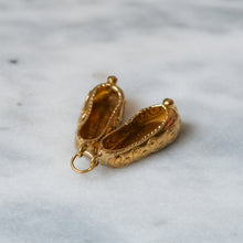 Load image into Gallery viewer, Vintage 9K Rose Gold Ballerina Slipper Charm
