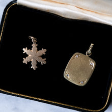 Load image into Gallery viewer, Vintage 14K Yellow Gold Diamond Engraving Plate Pendant