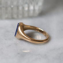 Load image into Gallery viewer, Antique 9K Yellow Gold Lapis Lazuli Owl Signet Ring