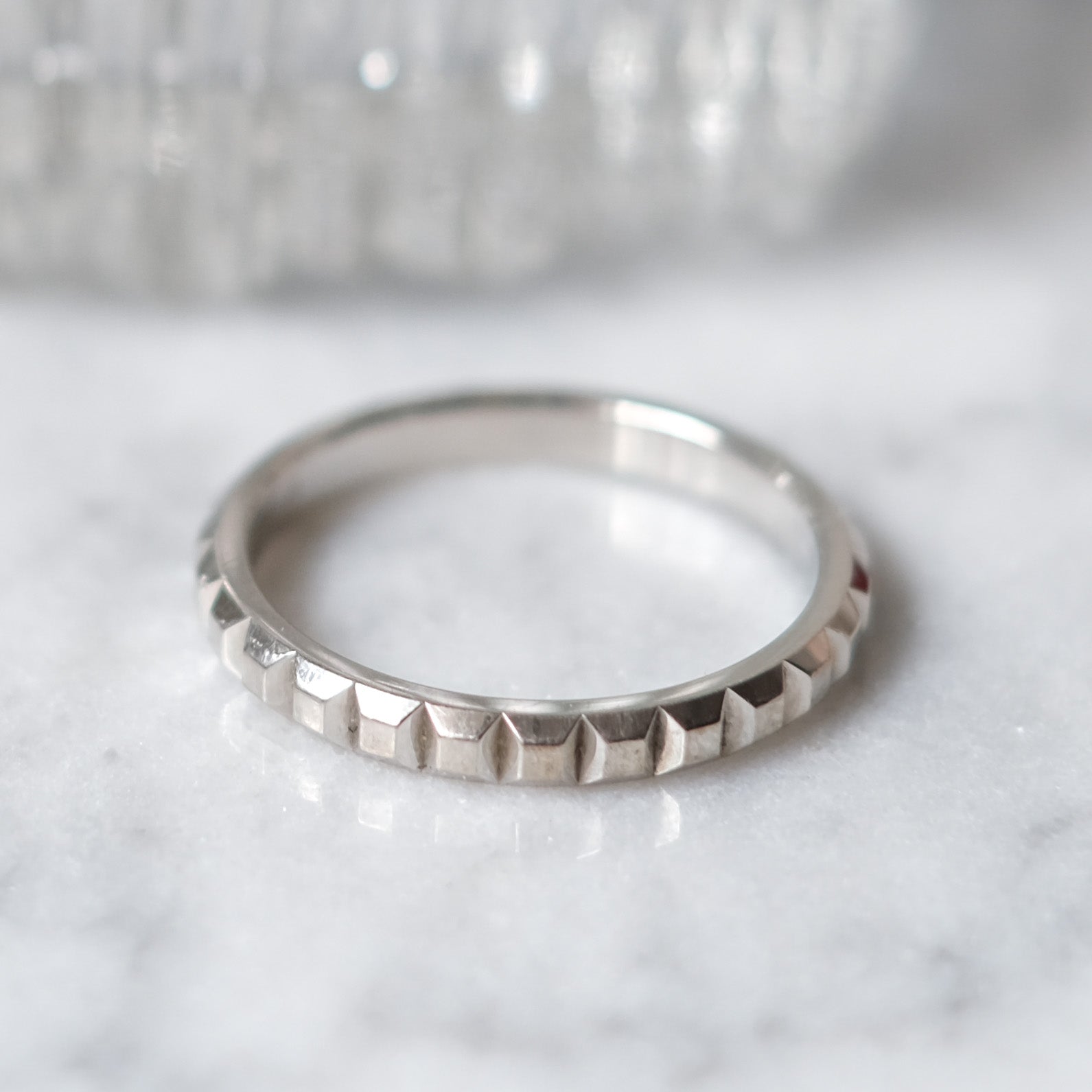 Platinum Boucheron Clou de Paris Band US 9 | Eye of the Cat