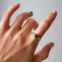 Load image into Gallery viewer, 14K Yellow Gold Cabochon Sapphire Ring