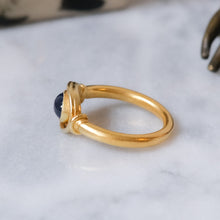 Load image into Gallery viewer, 14K Yellow Gold Cabochon Sapphire Ring