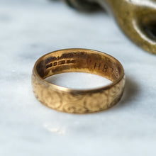 Load image into Gallery viewer, Vintage 9K Rose Gold Floral Engraved Band