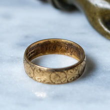 Load image into Gallery viewer, Vintage 9K Rose Gold Floral Engraved Band