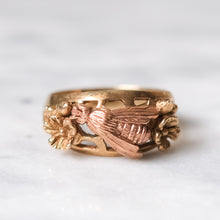 Load image into Gallery viewer, Vintage 9K Yellow and Rose Gold Bee and Flower Ring