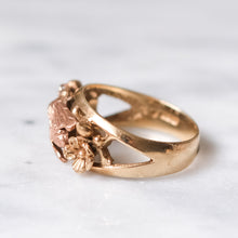 Load image into Gallery viewer, Vintage 9K Yellow and Rose Gold Bee and Flower Ring
