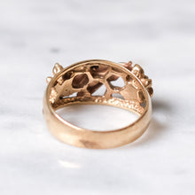 Load image into Gallery viewer, Vintage 9K Yellow and Rose Gold Bee and Flower Ring