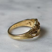 Load image into Gallery viewer, 14K Yellow Gold Swan with Flower Ring 6.96g