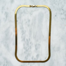 Load image into Gallery viewer, Vintage 17.75 inch 14K Yellow Gold 5mm Herringbone Chain