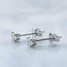 Load image into Gallery viewer, 18K White Gold Diamond Studs 0.3cttw