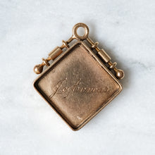 Load image into Gallery viewer, Victorian 15K Independent Order of Odd Fellows Fob