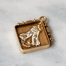 Load image into Gallery viewer, Victorian 15K Independent Order of Odd Fellows Fob