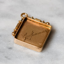 Load image into Gallery viewer, Victorian 15K Independent Order of Odd Fellows Fob