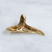 Load image into Gallery viewer, Vintage 18K Yellow Gold Diamond Pave Shark Tooth Pendant