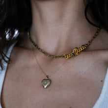 Load image into Gallery viewer, Vintage 14K Yellow Gold Diamond Starburst Heart Locket