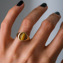 Load image into Gallery viewer, Vintage 9K Yellow Gold Flush-Set Tiger's Eye with Cat Eye Effect