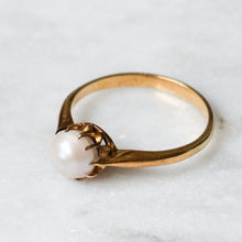 Load image into Gallery viewer, Vintage 18K Yellow Gold Pearl Ring