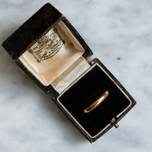 Load image into Gallery viewer, Vintage 1920s 22K Yellow Gold Band Size US 7.25