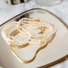 Load image into Gallery viewer, Vintage 17.5 inch 14K Yellow Gold Snake Chain