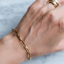 Load image into Gallery viewer, Vintage 8 inch Paperclip-Link Bracelet