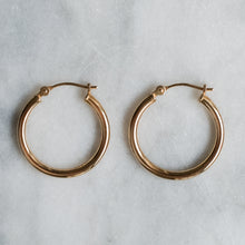 Load image into Gallery viewer, 14K Yellow Gold Round Hoop Earrings
