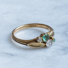 Load image into Gallery viewer, Vintage 1930s Art Deco Diamond and Emerald Toi et Moi Ring
