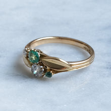Load image into Gallery viewer, Vintage 1930s Art Deco Diamond and Emerald Toi et Moi Ring