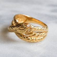 Load image into Gallery viewer, Vintage 18K Yellow Gold Diamond Ouroboros Snake Ring