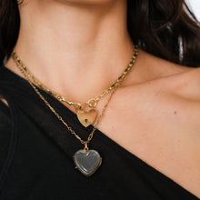 Load image into Gallery viewer, Vintage 9K Yellow Gold Heart Padlock Locket