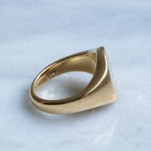 Load image into Gallery viewer, Vintage 1965 Lion Signet Ring