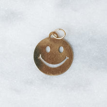 Load image into Gallery viewer, Vintage 14K Yellow Gold Smiley Charm