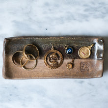 Load image into Gallery viewer, Handmade Two-Tone Catch-All Clay Dish by Swee Ceramics