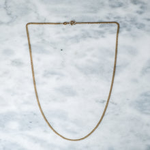 Load image into Gallery viewer, Vintage 9K Yellow Gold Flat Curb-Link Chain