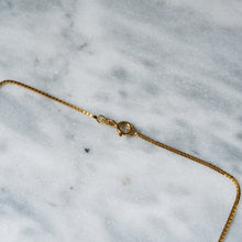 Load image into Gallery viewer, Vintage 15 inch 14K Yellow Gold Box Chain