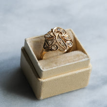 Load image into Gallery viewer, Vintage 20K Yellow Gold Peranakan Intan Diamond Ring