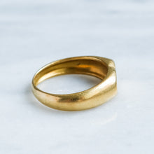 Load image into Gallery viewer, Vintage Tiffany & Co. Elsa Peretti Heart Signet Ring