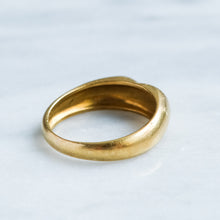 Load image into Gallery viewer, Vintage Tiffany & Co. Elsa Peretti Heart Signet Ring
