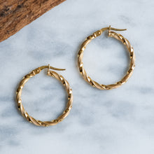 Load image into Gallery viewer, Vintage Twisted Rope Design Hoop Earrings