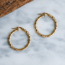 Load image into Gallery viewer, Vintage Twisted Rope Design Hoop Earrings