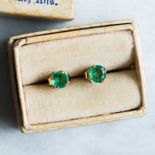 Load image into Gallery viewer, Vintage Emerald Stud Earrings (Light)