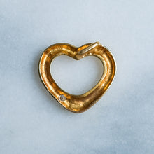 Load image into Gallery viewer, Vintage Openwork Heart Pendant