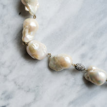 Load image into Gallery viewer, Vintage 18K Yellow Gold Baroque Freshwater Pearl Diamond Necklace