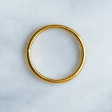 Load image into Gallery viewer, Vintage Retro 1950s 22K Gold Band