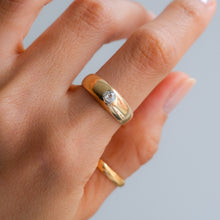 Load image into Gallery viewer, Antique Solitaire Diamond Flush Set Ring