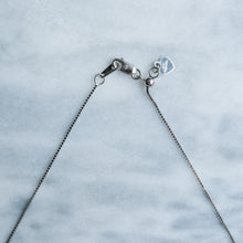 Load image into Gallery viewer, Vintage Italian 20 Inch 14K White Gold Box-Link Adjustable Chain