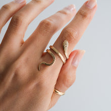 Load image into Gallery viewer, Vintage French Coiled Snake Ring