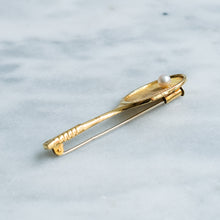 Load image into Gallery viewer, Vintage Retro era Pearl Tennis Racket Brooch